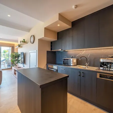 Naturalia Orange Luxury - Private Pool - Sleeps 8 Villa