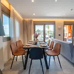 Naturalia Orange Luxury - Private Pool - Sleeps 8 *