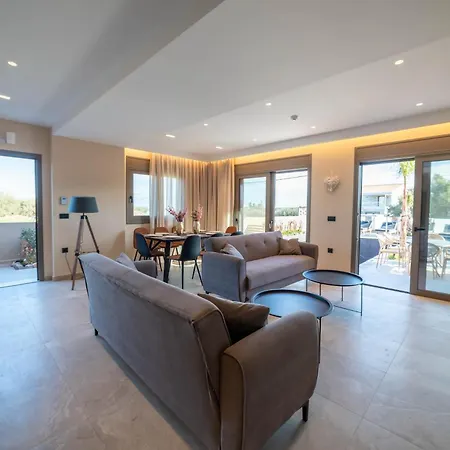 Villa Naturalia Orange Luxury - Private Pool - Sleeps 8 Chersonissos