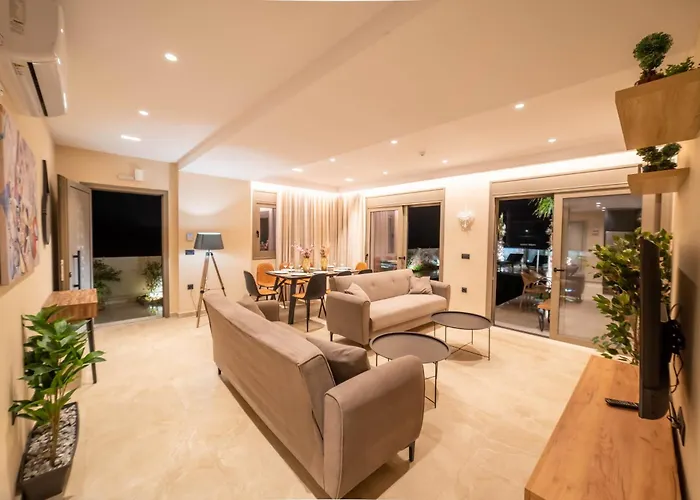 Naturalia Orange Luxury - Private Pool - Sleeps 8