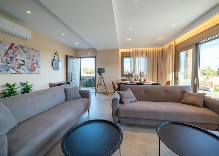 Naturalia Orange Luxury - Private Pool - Sleeps 8 Villa