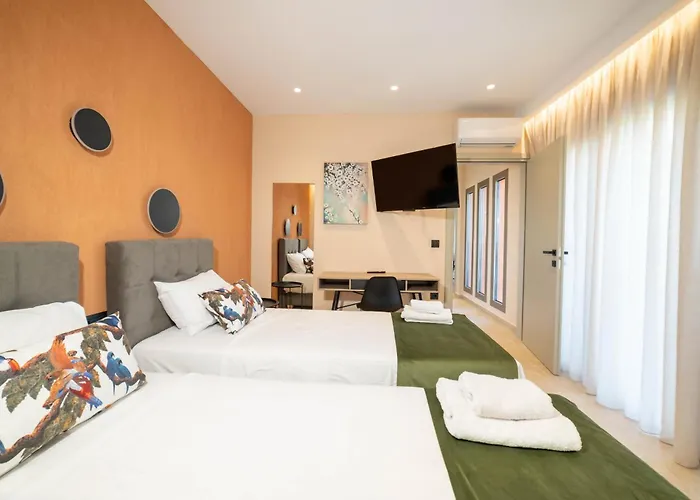 Naturalia Orange Luxury - Private Pool - Sleeps 8 Χερσόνησος